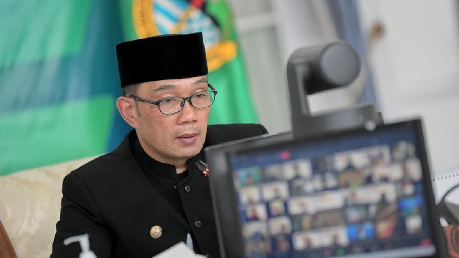 Gubernur Jawa Barat (Jabar) Ridwan Kamil meninjau penerapan protokol kesehatan di Sarana Olahraga Gasibu pascauji coba pembukaan untuk umum, Kamis (2/9/2021). (Dok. Humas Jabar)