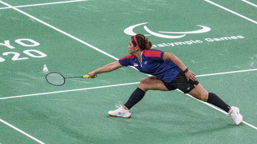 Leani Ratri Oktila raih perak Paralimpiade Tokyo 2020. (AP/Joe Toth)