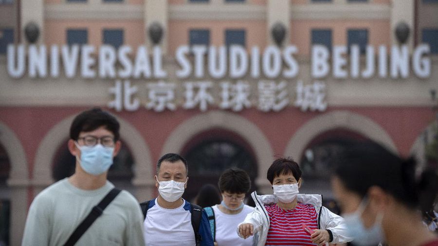 Universal Studio Beijing, China dibuka kembali. (AP/Ng Han Guan)