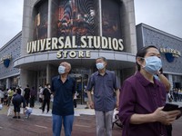 Membludak, Ini Potret Uji Coba Universal Studio di Beijing