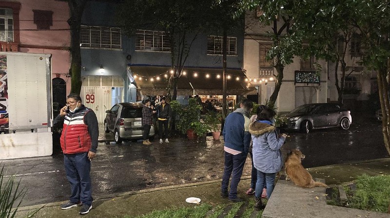 Gempa di Meksiko. (AP/Leslie Mazoch)