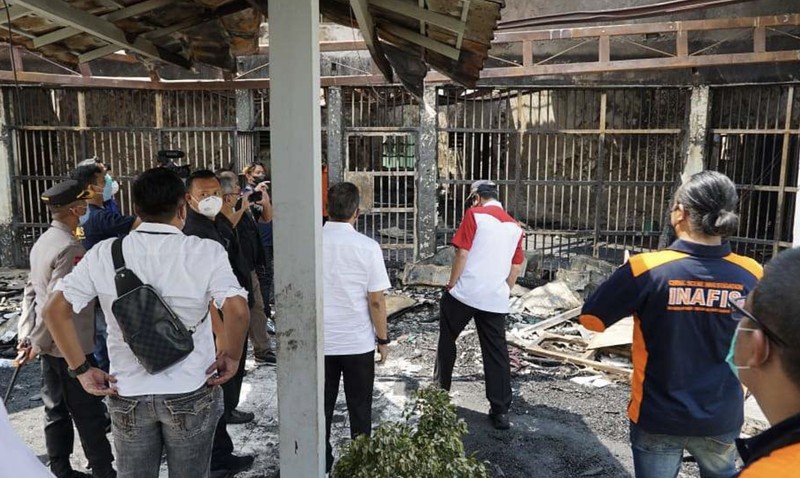 Kebakaran Llpas Kelas I Tangerang di Jl Veteran, Babakan. (CNBC Indonesia/Andrean Kristianto) Kebakaran Llpas Kelas I Tangerang di Jl Veteran, Babakan. (CNBC Indonesia/Andrean Kristianto)