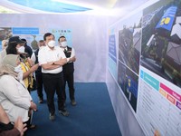 Luhut Apresiasi DAS Citarum, Ikan Hidup & Orang Berenang