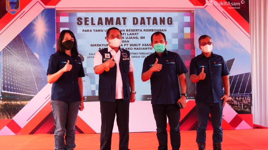 PTBA Bangun PLTS. (Dok: PTBA)