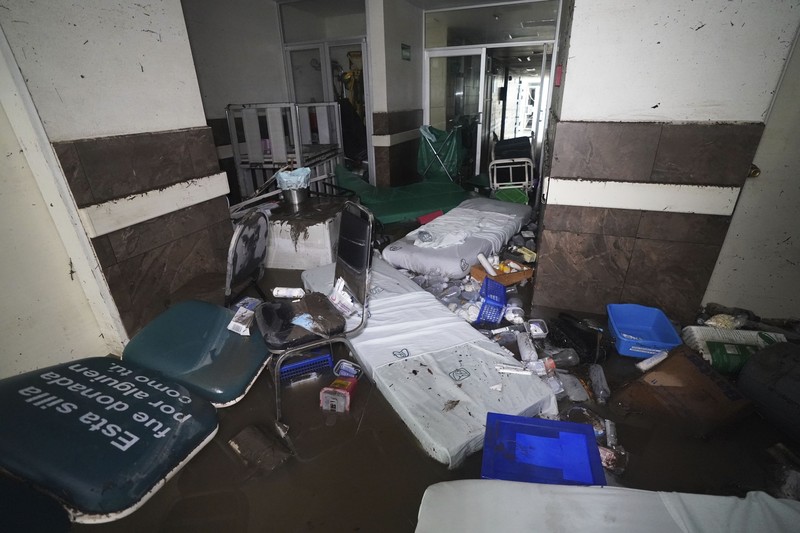 Sebuah rumah sakit di kota Tula, Hidalgo, Meksiko, terendam banjir akibat hujan deras. (AP/Marco Ugarte) Sebuah rumah sakit di kota Tula, Hidalgo, Meksiko, terendam banjir akibat hujan deras. (AP/Marco Ugarte)