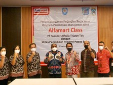 Hadir di Papua, Alfamart Class Cetak Lulusan SMK Siap Kerja