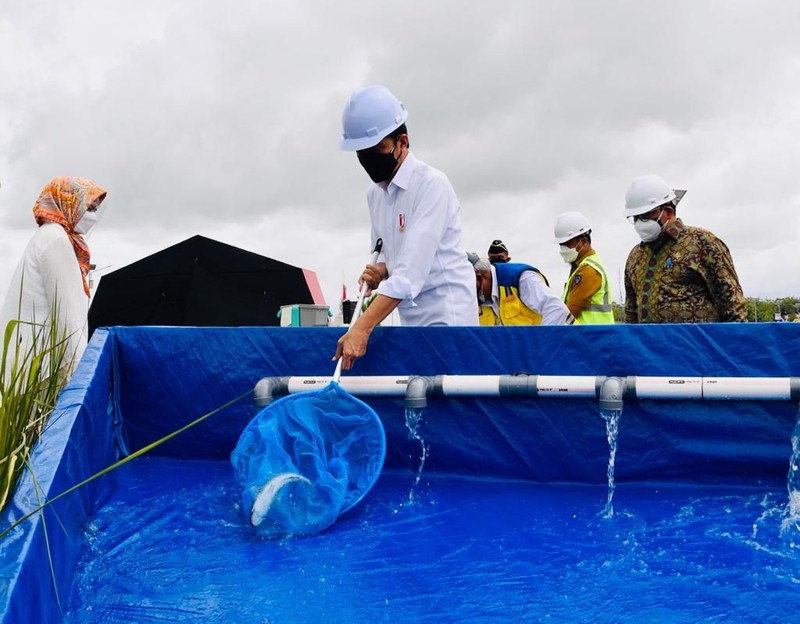 Jokowi resmikan Bendung Gilireng, Kabupaten Wajo, (9/9/2021). (Dok: Biro Pers Sekretariat Presiden) Jokowi resmikan Bendung Gilireng, Kabupaten Wajo, (9/9/2021). (Dok: Biro Pers Sekretariat Presiden)