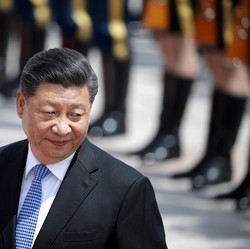 China Babak Belur 'Dihajar' Banyak Krisis, RI Kena Apesnya?