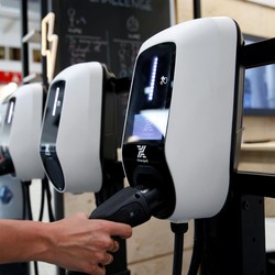 Percaya Tak Percaya Pajak Mobil Listrik Setahun Tak Sampai Rp 500 Ribu