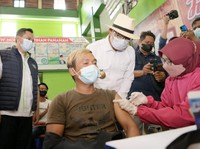 Ridwan Kamil Tinjau Gebyar Vaksinasi Massal Balongan