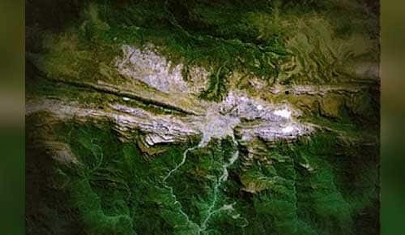 Gunung Emasa Wabu. (Dok: via google earth ) Gunung Emasa Wabu. (Dok: via google earth )