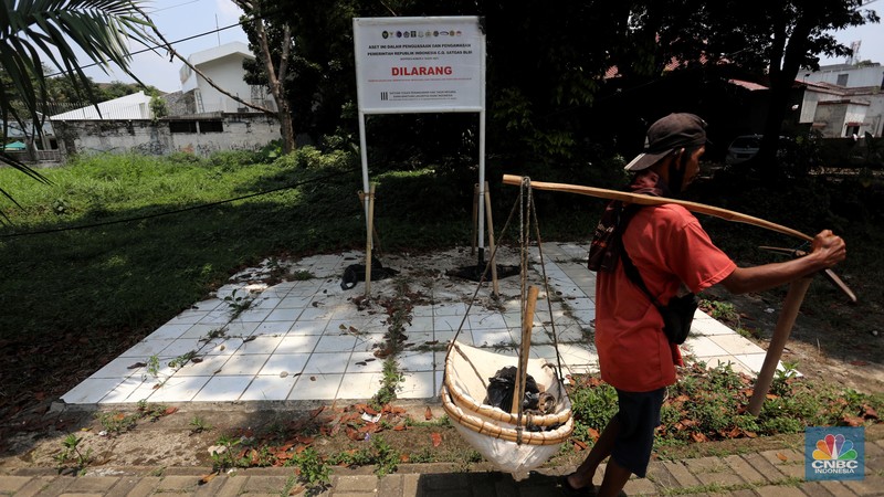 Lahan sitaan satgas BLBI di Pondok Pinang. (CNBC Indonesia/Andrean Kristianto) Lahan sitaan satgas BLBI di Pondok Pinang. (CNBC Indonesia/Andrean Kristianto)