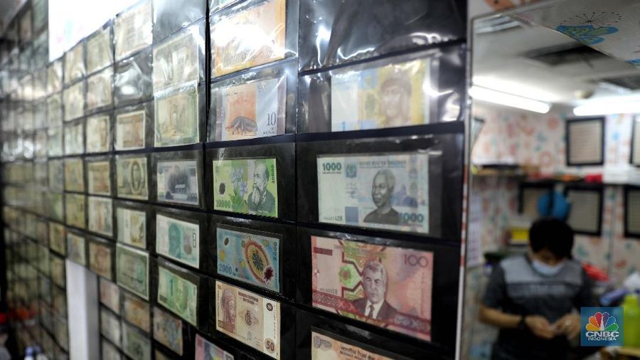 Uang Kuno. (CNBC Indonesia/Muhammad Sabki)