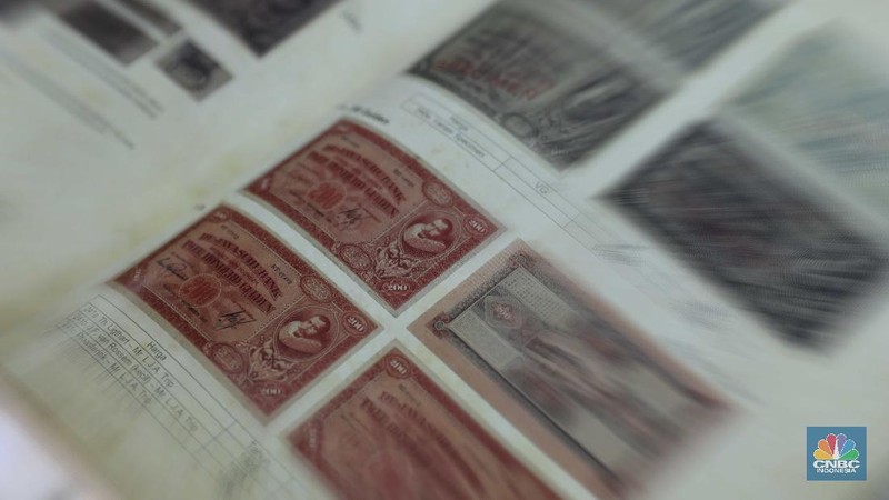 Uang Kuno. (CNBC Indonesia/Muhammad Sabki)