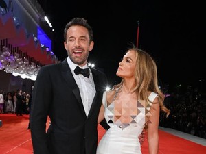 Ben Affleck Lagi Happy Banget Usai Cerai dari JLo