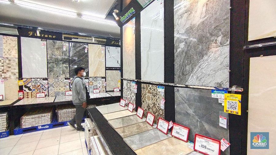Keramik Impor (CNBC Indonesia/Tri Susilo)