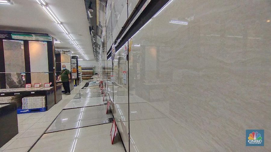 Keramik Impor (CNBC Indonesia/Tri Susilo)