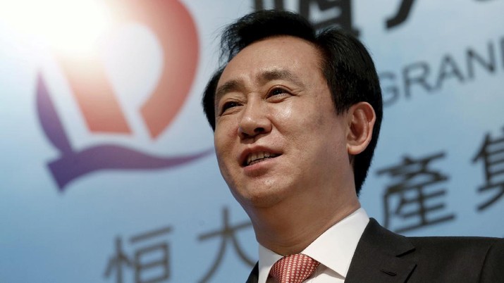 FILE PHOTO: Hui Ka Yan, chairman of Evergrande Real Estate Group Ltd, the country's second-largest property developer by sales, attends a news conference on annual results in Hong Kong, China March 29, 2016.      REUTERS/Bobby Yip/File Photo