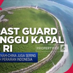 Kapal Coast Guard China Ganggu Kapal Tambang Indonesia