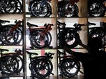 Fenomena Terkini: Sepeda Brompton Sampai Tas LV Diobral Murah