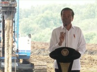 Jokowi Resmikan Pabrik Baterai, Nih Saham Nikel Potensi Cuan!