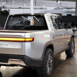 Heboh Mobil Listrik Rivian IPO Rp 149 T, Bakal Saingi Tesla!