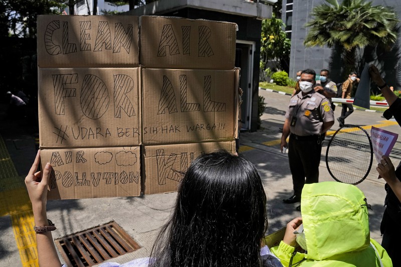 INDONESIA-POLLUTION/ General view during the hearing of a citizen lawsuit, done in an attempt to sue the government into taking action on the city's chronic levels of air pollution, at the Central Jakarta Court, Indonesia, September 16, 2021. REUTERS/Willy Kurniawan REFILE - QUALITY REPEAT