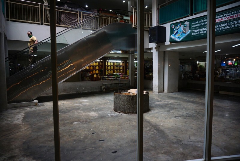 Ruko Pasar Tradisional yang tutup (CNBC Indonesia/Tri Susilo) Ruko Pasar Tradisional yang tutup (CNBC Indonesia/Tri Susilo)