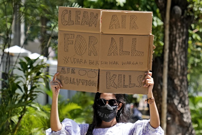 INDONESIA-POLLUTION/ General view during the hearing of a citizen lawsuit, done in an attempt to sue the government into taking action on the city's chronic levels of air pollution, at the Central Jakarta Court, Indonesia, September 16, 2021. REUTERS/Willy Kurniawan REFILE - QUALITY REPEAT