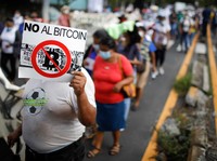 Bitcoin cs Masih on Fire, Solana-Polkadot Nyungsep Lagi