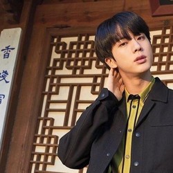 Bangga! Jin BTS Torehkan Prestasi di Jepang