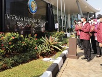 Menteri Trenggono Luncurkan Logo Baru KKP, Tanpa Gambar Ikan