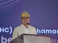 Ridwan Kamil Ajak Nasabah Prioritas Bank bjb Beli Produk Bali