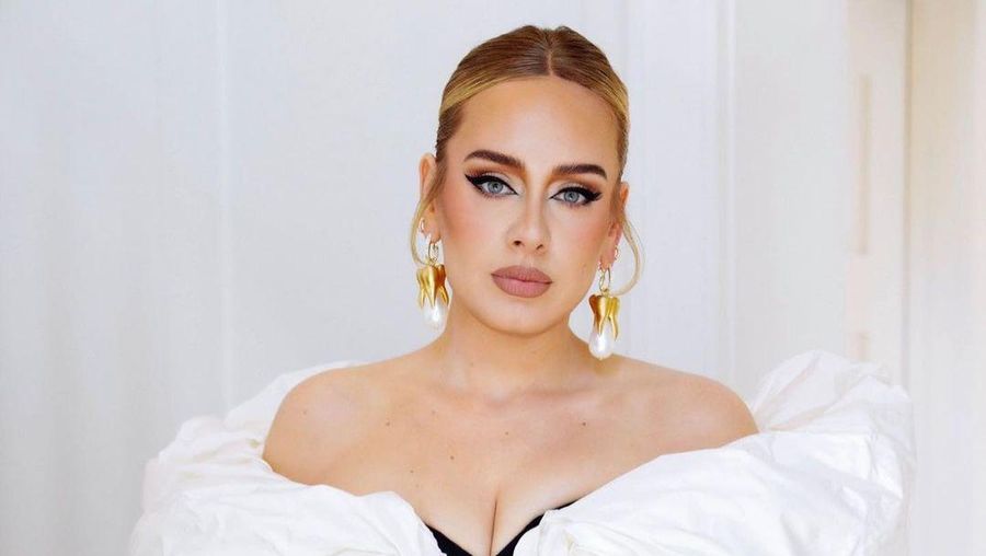Adele (Tangkapan Layar Instagram @adele)