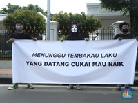 Intip Demo Petani Tembakau Tolak Cukai Rokok Naik di Jakarta