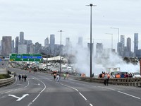 Melbourne Rusuh! Demo Covid Australia, Puluhan Ditangkap