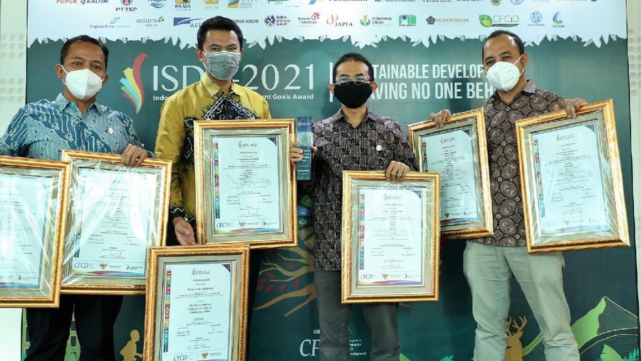 PT BUMI Resources Tbk (BUMI) melalui unit usaha PT Kaltim Prima Coal (KPC) dan PT Arutmin Indonesia (“Arutmin”) meraih penghargaan tertinggi dan prestisius ‘Platinum‘ dalam ajang Indonesian SDG’s Award (ISDA) 2021 yang diselenggarakan di Jakarta