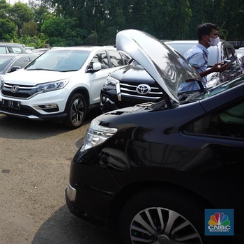 Intip Bisnis Lelang Kendaraan, Ada Honda Jazz Rp 70 Jutaan!