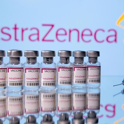 Efek Samping Fatal dari Vaksin AstraZeneca yang Baru Terungkap