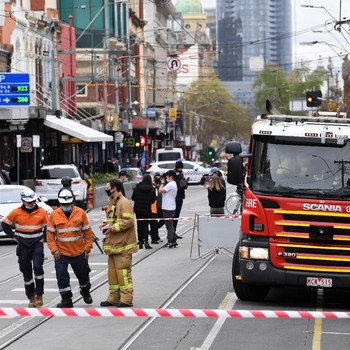 Dinding Gedung-gedung Roboh, Potret Terkini Gempa Australia