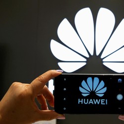 Mantan Karyawan Huawei Bikin FBI Ketar-ketir