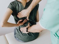 Ini Cara Bedakan Sakit Pinggang Covid dan Nyeri Otot Biasa
