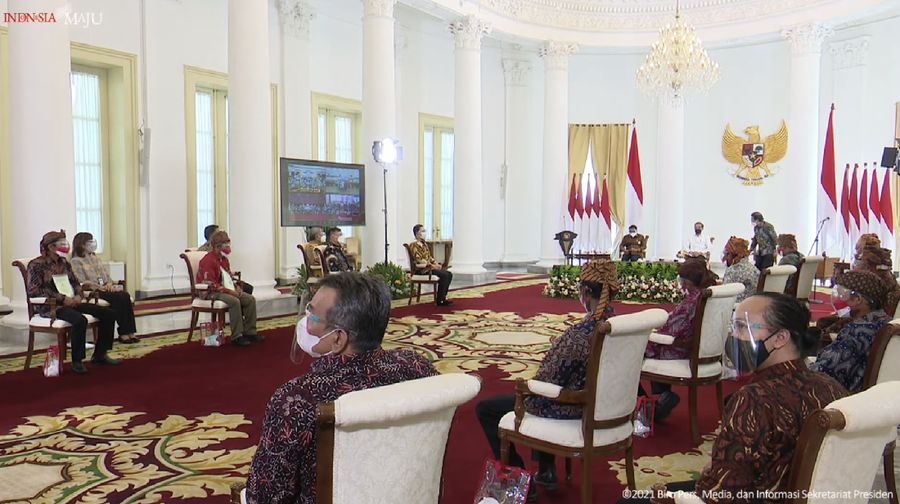 Penyerahan Sertipikat Redistribusi Tanah Objek Reforma Agraria, 22 September 2021 (Tangkapan Layar Youtube Sekretariat Presiden)