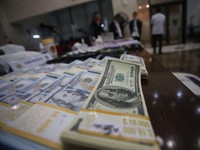 Penutupan Pasar: Rupiah Menguat 25 Poin ke Rp 14.215/Dolar AS