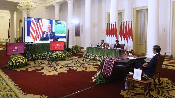 Presiden Jokowi Hadir pada acara Global Covid-19 Summit yang digelar secara virtual. (Biro Pers Sekretariat Presiden/Lukas) Presiden Jokowi Hadir pada acara Global Covid-19 Summit yang digelar secara virtual. (Biro Pers Sekretariat Presiden/Lukas)