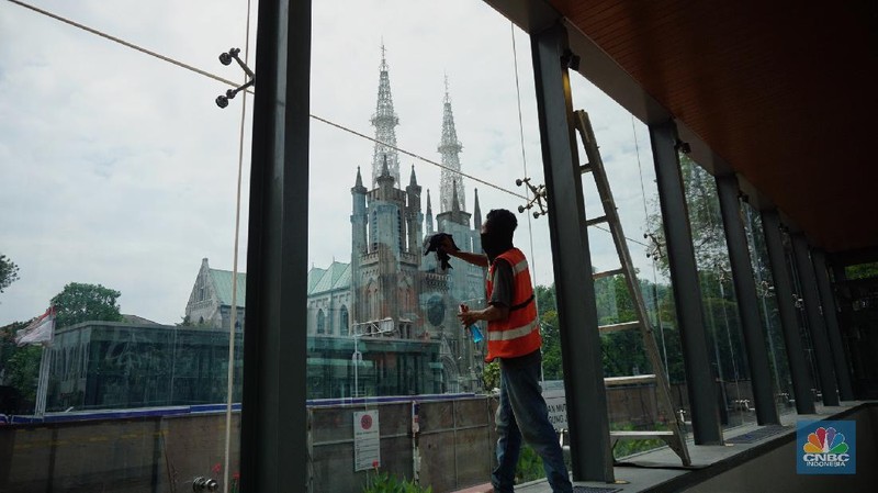 Terowongan Silaturahmi yang menghubungkan Masjid Istiqlal dengan Gereja Katedral Jakarta.  (CNBC Indonesia/ Tri Susilo)
