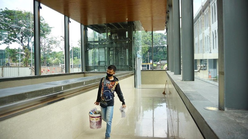 Terowongan Silaturahmi yang menghubungkan Masjid Istiqlal dengan Gereja Katedral Jakarta.  (CNBC Indonesia/ Tri Susilo)