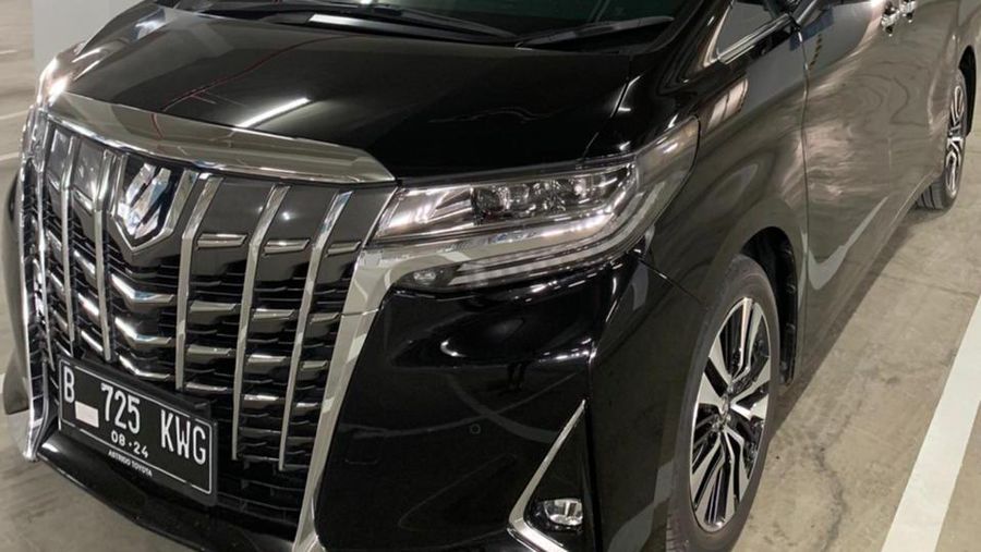 Lelang Toyota Alphard 2.5 G A/T oleh KPKNL Jakarta V dengan jaminan Rp. 203.900.000 dan nilai limit Rp. 815.600.000. Batas akhir penawaran 19 Oktober 2021 jam 11:00 WIB dan batas akhir jaminan 18 Oktober 2021 dengan cara penawaran Closed Bidding. (Tangkapan Layar via /lelang.go.id)