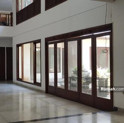 Tetangga Para Menteri Jual Rumah, Harganya Khusus Sultan!