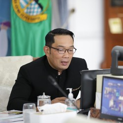 Kang Emil: 27 Kab/Kota Zona Kuning, Prokes Harus Ditingkatkan